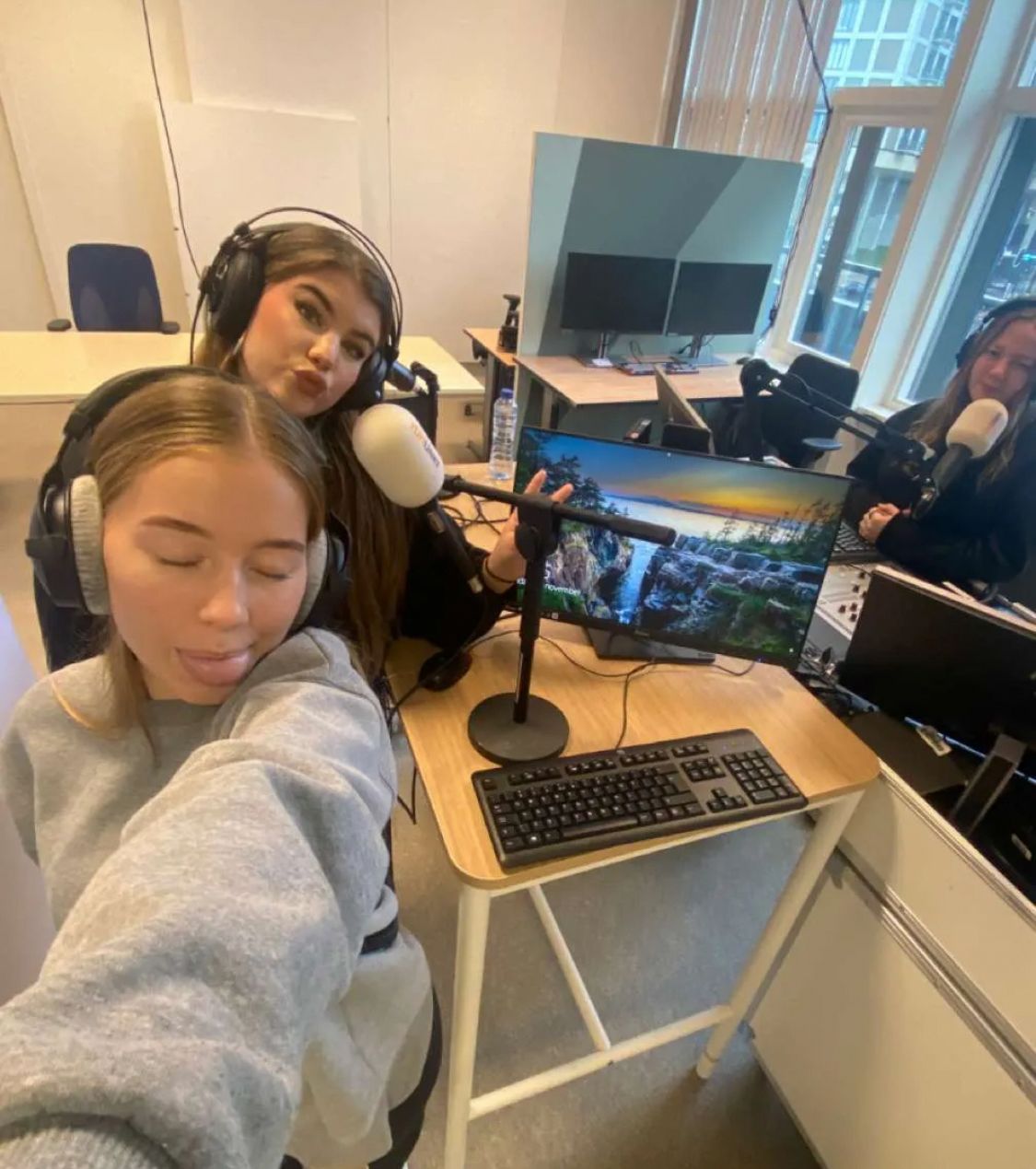 Meet Charlotte van radio jingle
